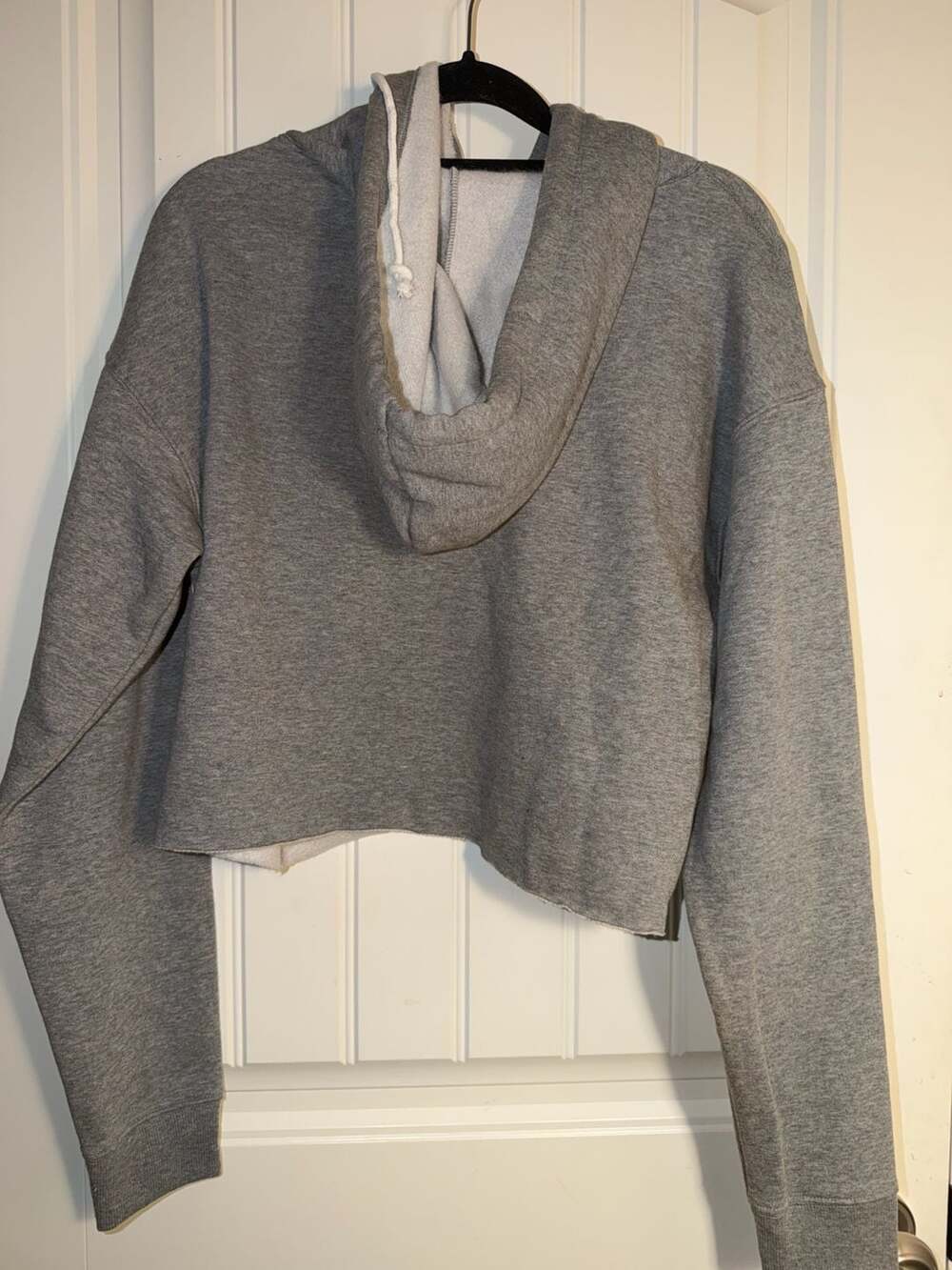 Wild Fable Gray Cropped Hoodie Sweatshirt Size M Be Kind To Your Mind Graphic - Picture 5 of 5